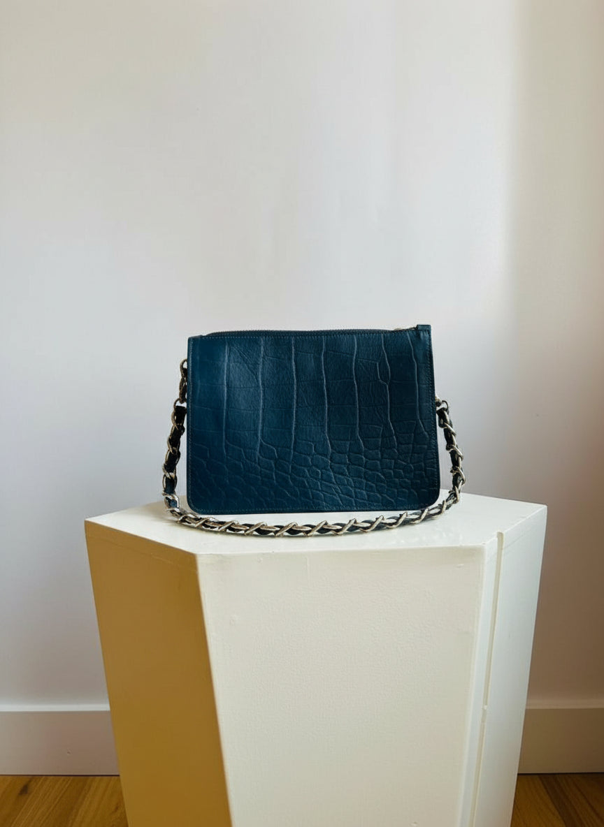 Gigi leather crossbody or shoulder bag.