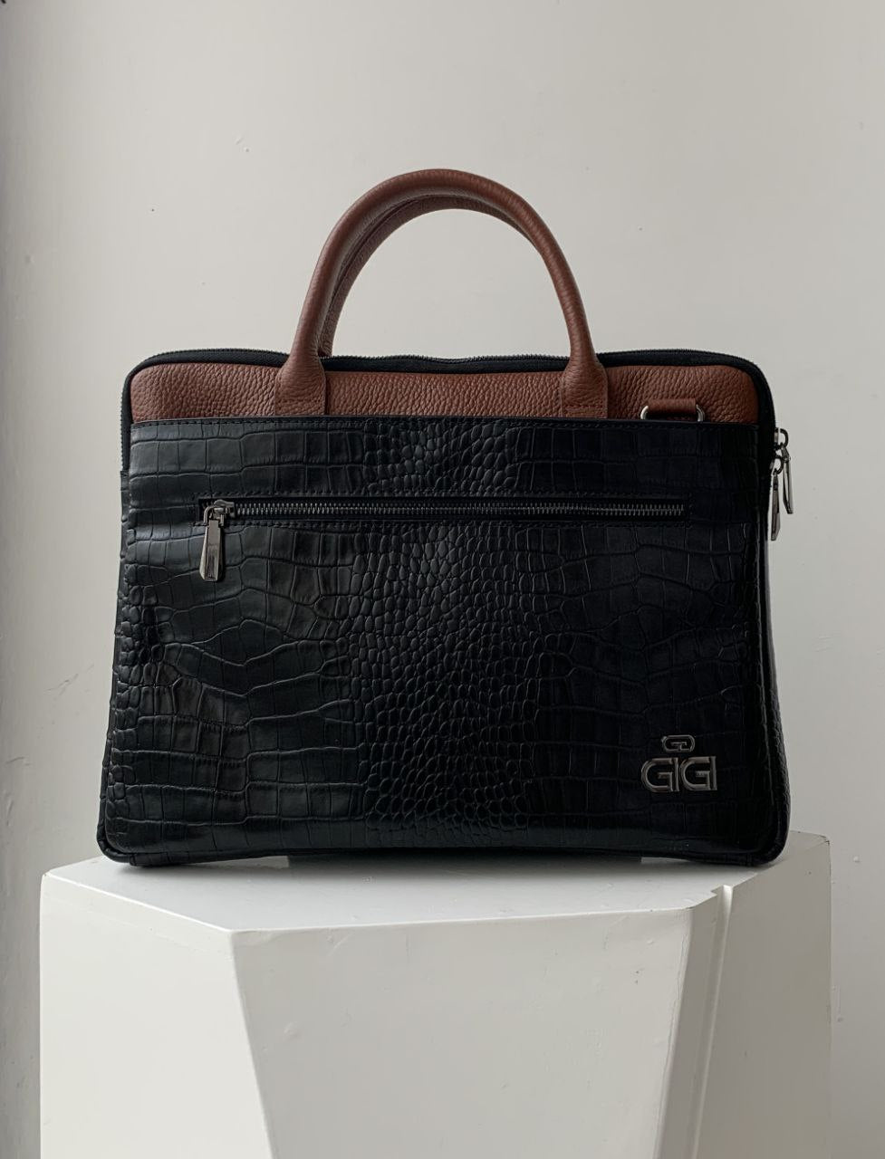 GIGI Croco Executive Leather Briefcase