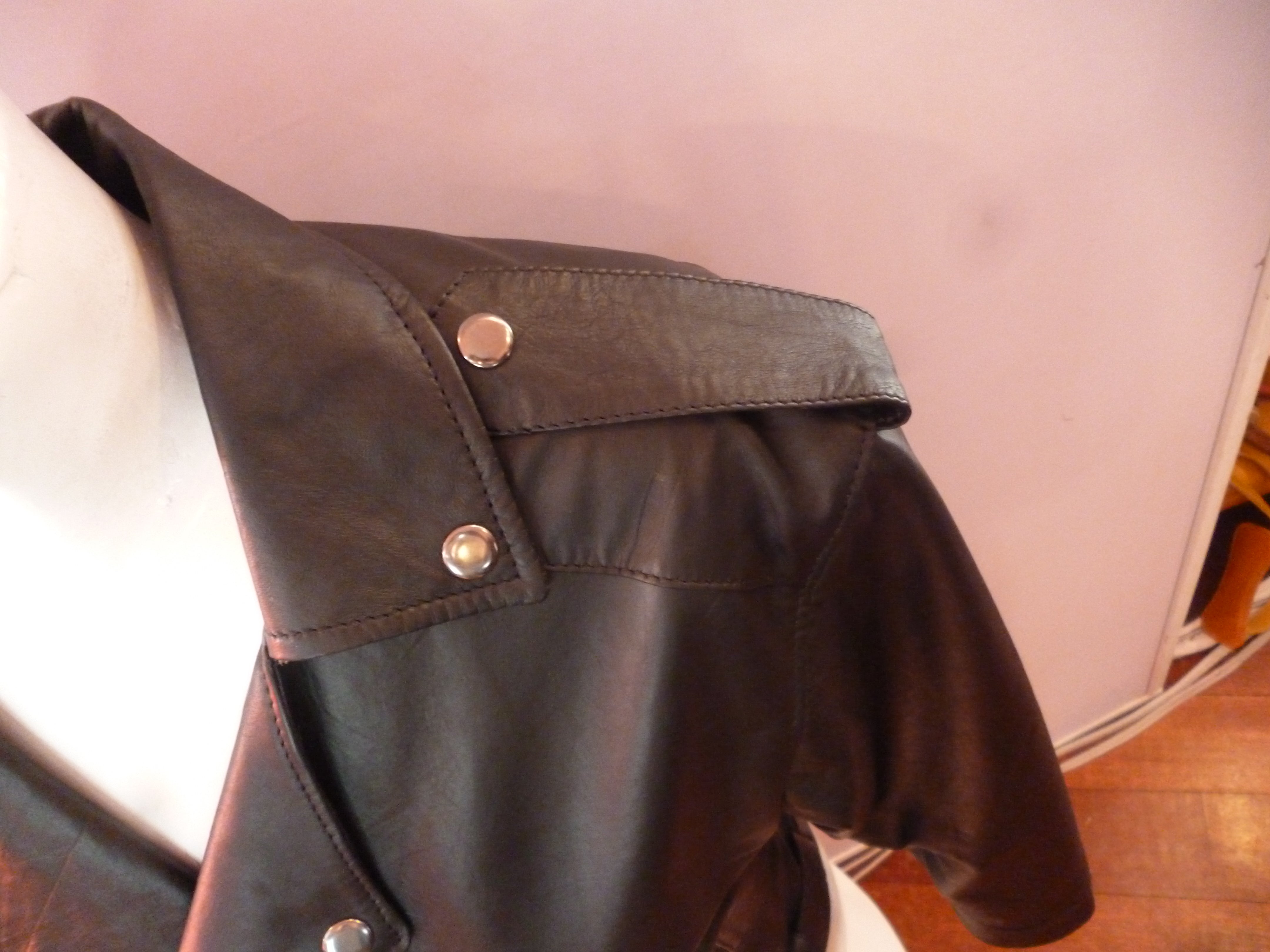 Women's Brown Leather Jacket – Timeless Elegance with Ruffled Bottom Design in Genuine Leather