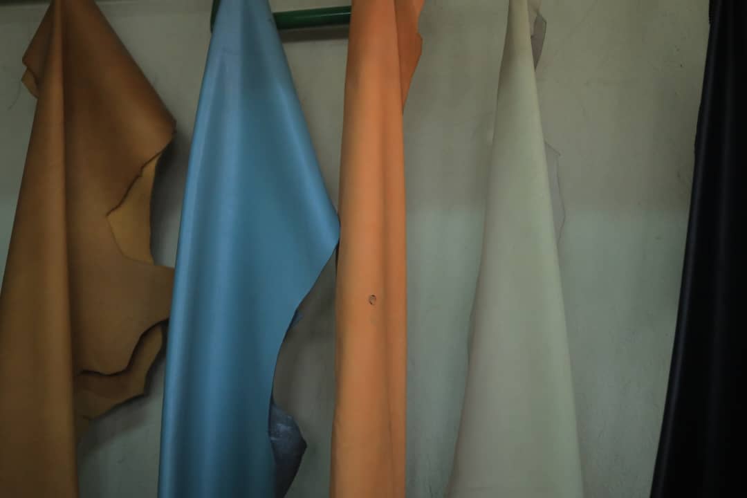 Premium Leather – Natural Genuine Leather for Crafting and Accessories