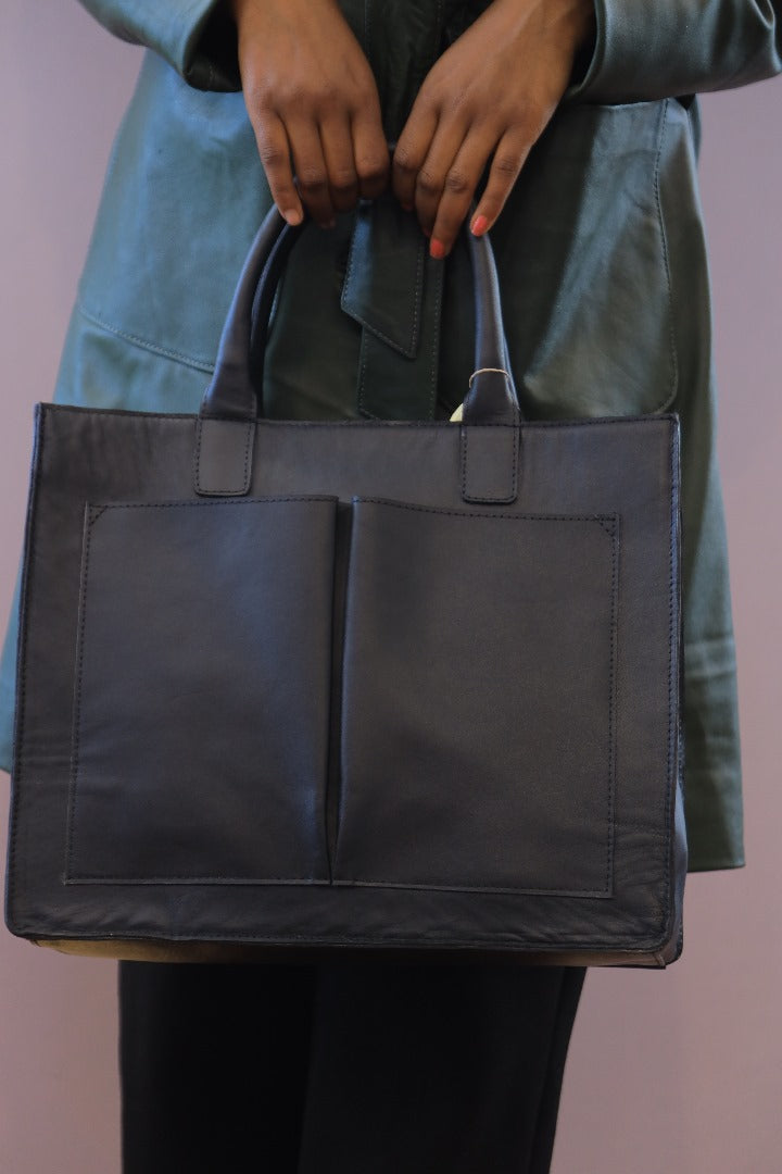 Black Leather Tote Bag – Spacious Work & Travel Tote with Zippered Closure and Sleek Finish