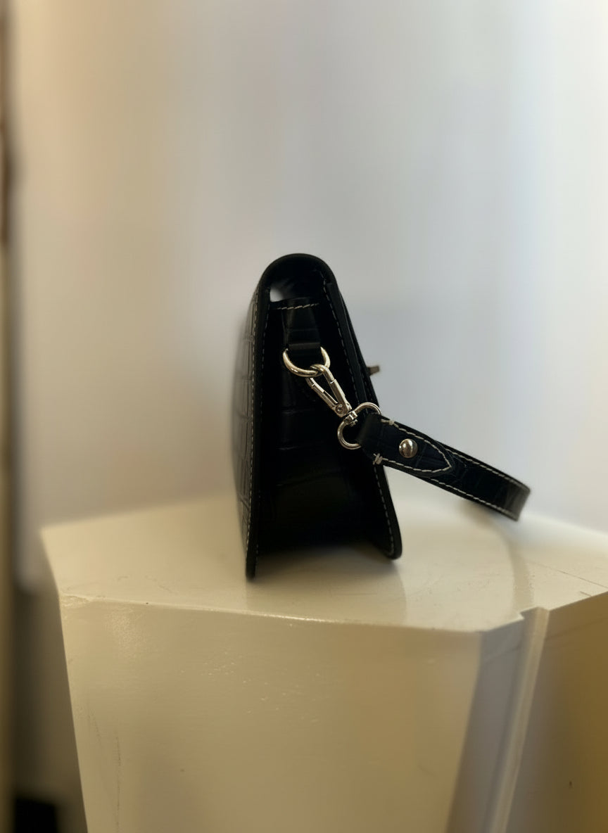 Gigi leather crossbody or shoulder bag.